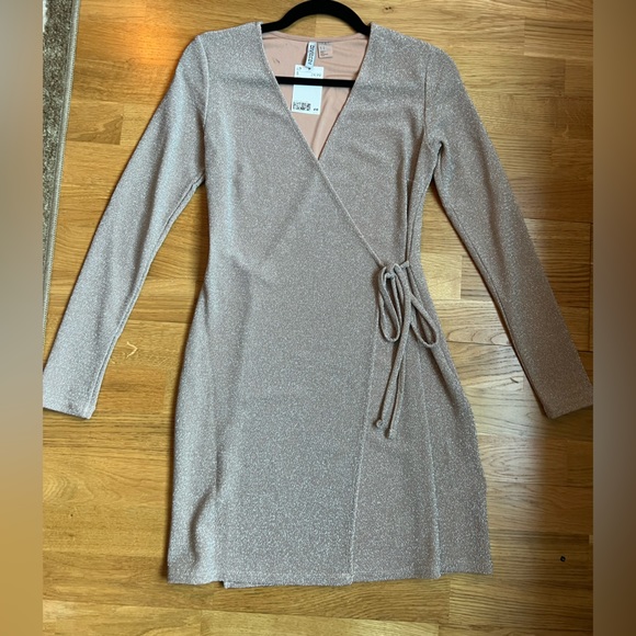 h&m glitter wrap dress NWT PINK GLITTER WRAP DRESS